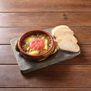 たらことポテトのアヒージョ