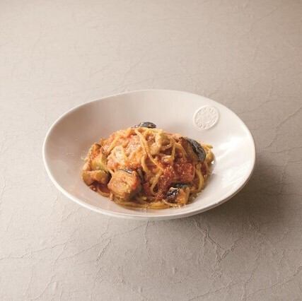 揚げ茄子とトマトソース