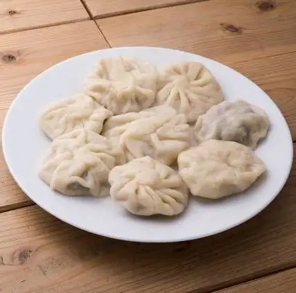 溢れる肉汁ともちもち食感！山脈の恵みから生まれたジョージアの代表的な水餃子「ヒンカリ」