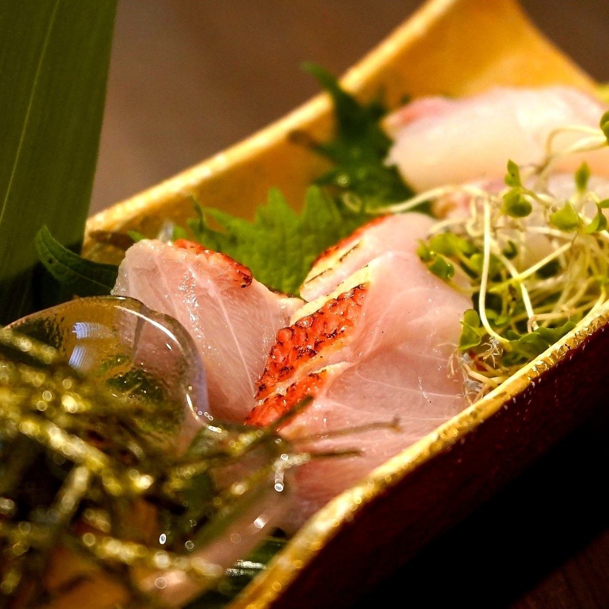 1 minute walk from Higashimatsubara Station ◎ Enjoy authentic seafood cuisine at an affordable price ◎