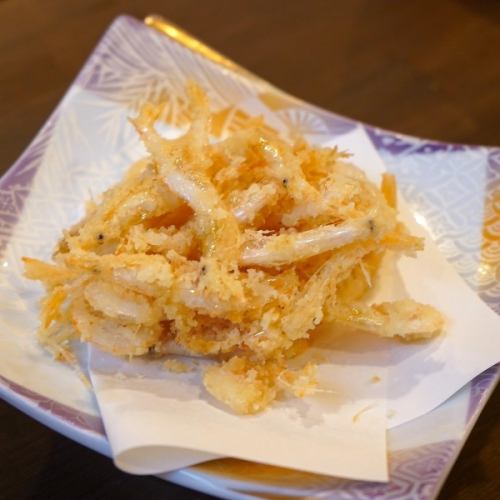 Fried white shrimp