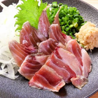 かつおの腹皮刺し