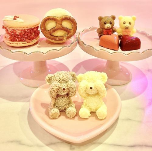 Extremely popular "Kuma Baby" series★Available in a variety of menus including single items, drinks, and afternoon tea.