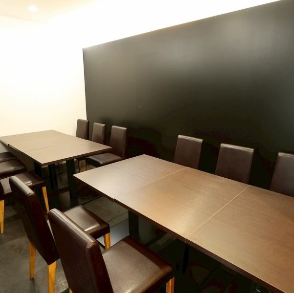 平日20名、祝日25名から貸切可能。1フロアは26名までですが、店舗全体で35名までの宴会に対応できます！上質な料理を驚くほどリーズナブルに食べられるので、福山駅から来る価値もあります！