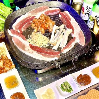 [非常满意的套餐]五花肉120分钟无限畅饮和3种菜肴可供选择：5,000日元→4,500日元（含优惠券）