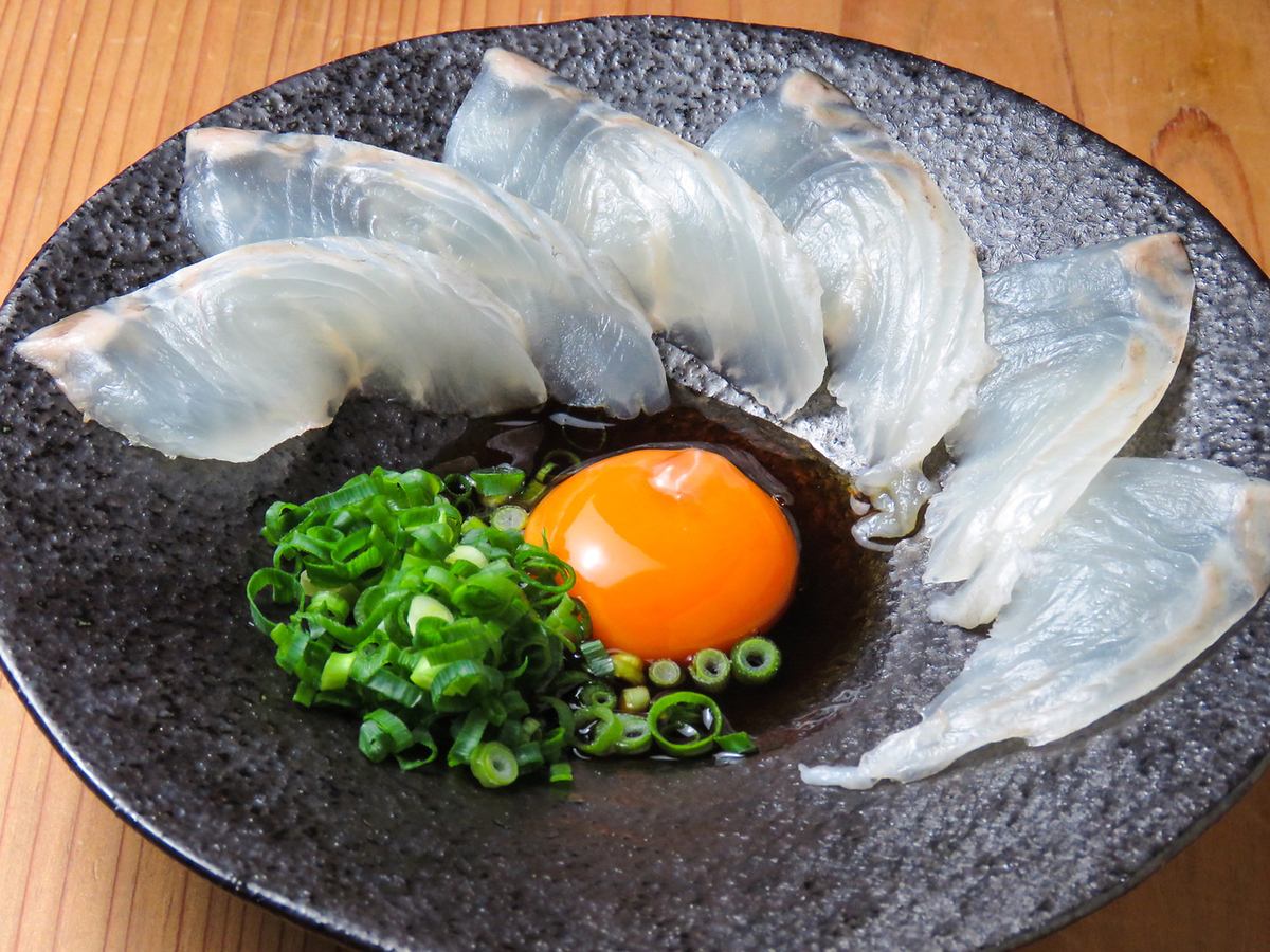 Using fresh seafood, the menu offers simple yet sophisticated dishes.