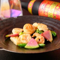 Chef's seafood stir-fry