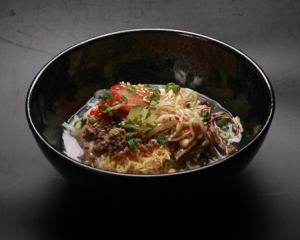 Cold noodles/Plum shiso beef minced cold noodles