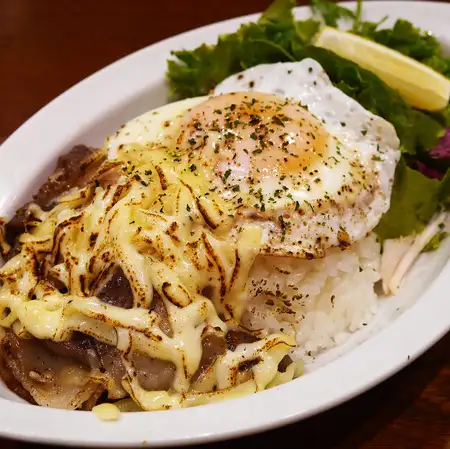 Hiroshima beef kōne taco rice