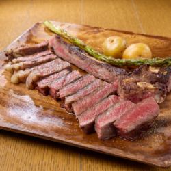 国産黒毛和牛のLボーンステーキ