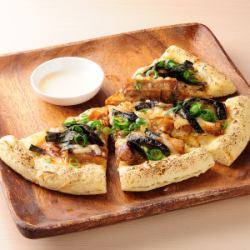 ラフテーの照り焼きピザ