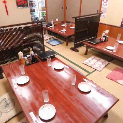 <p>There are 30 tatami mats.Recommended for use in groups.Guests who come as a family can also relax in the tatami room.The room in the back is a semi-private room when the door is closed.If you would like to use it as a semi-private room, please contact us by phone.It is possible to use from a small number of people without making a reservation.</p>
