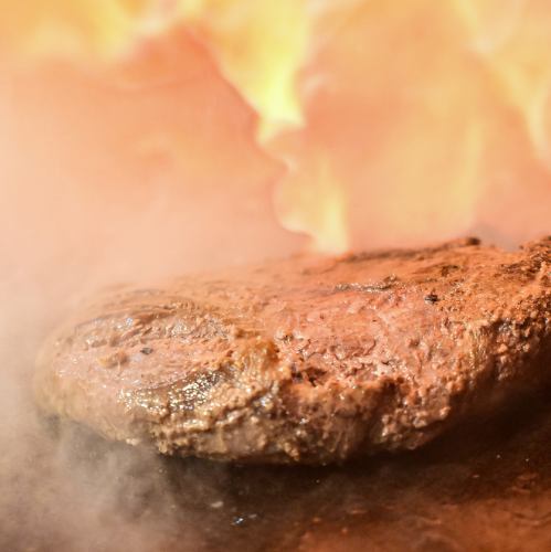 厳選牛 本日の部位の厚切りステーキ