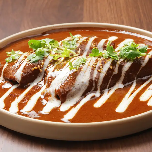 【奥深い味わいを堪能できる一皿！】特製「モーレエンチラーダ」◎最後のソースまで召し上がれ