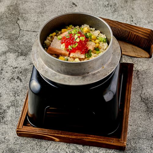 海の親子飯(鮭、いくら）