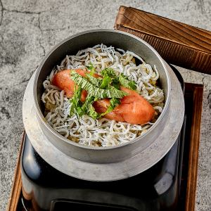 白州明太飯(しらす、明太子、大葉)