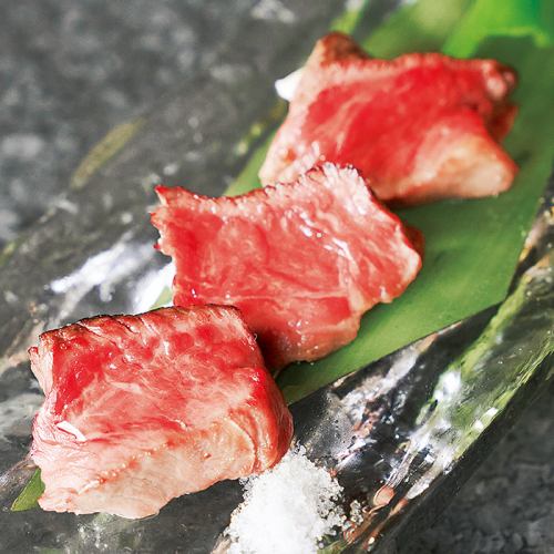 Satsuma black thick-sliced roast beef