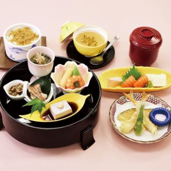 [Recommended for lunch] Yawaragi bento with tempura 2,637 yen (tax included) *2,395 yen until 5/31