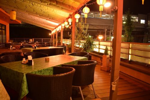 2名様からお使いいただけます!東急田園都市線藤が丘駅から徒歩1分!駅近の場所にある、とてもお洒落で綺麗なお店です♪夏にぴったりなテラス席は人気のため早めのご予約をお願いいたします☆テラス席はペット同伴OKです♪