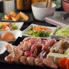 『新鮮な地鶏を贅沢にすき焼き鍋で堪能♪』飲み放題付き！全８品７７００円(税込)　