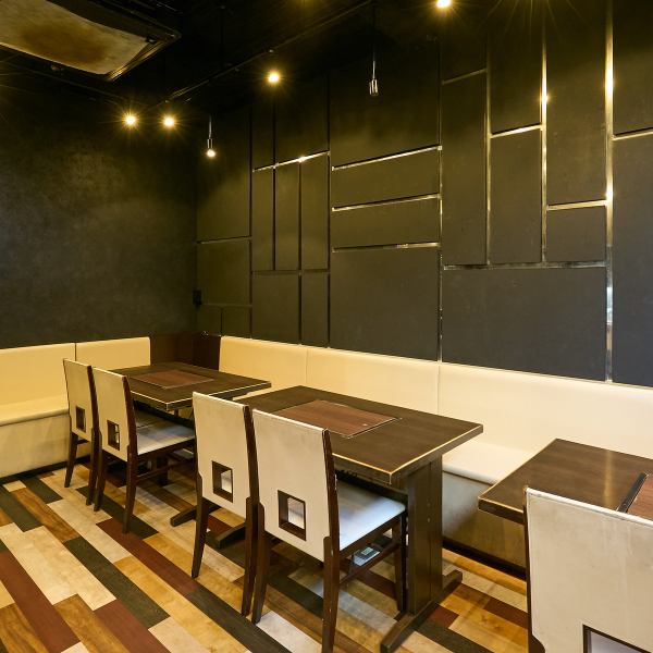 ご予約は早めに！各種宴会や飲み会、接待にも最適♪飲み会メンバーだけの空間で美味しい鶏料理を楽しめるから、会話をしているうちにいつのまにか距離が縮まる☆★当店自慢の鶏料理をふんだんに詰め込んだ飲み放題付き宴会コースを4000円～ご用意しているので幹事様も安心！