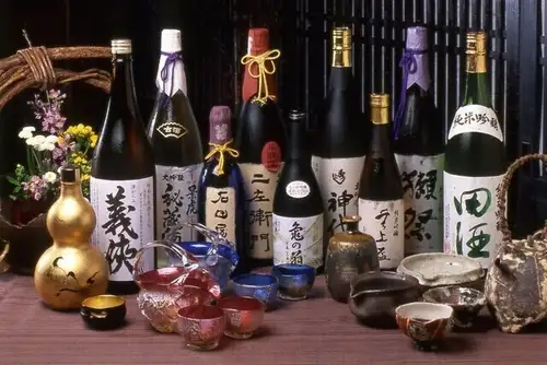 種類豊富な美酒を美味い肉と料理と共に心ゆくまで堪能◎