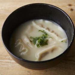 Hot water dumplings