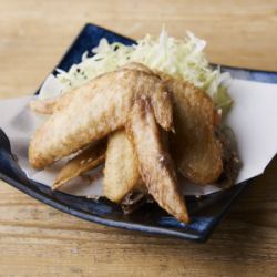 Fried chicken wings (3 pieces)