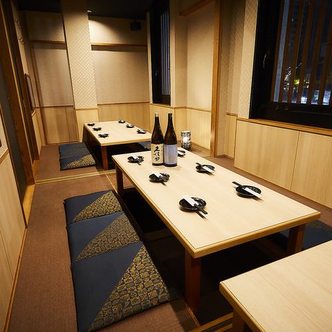 Private rooms are available for 2 people to groups.Early reservation is recommended♪