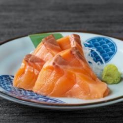 サーモンの刺身