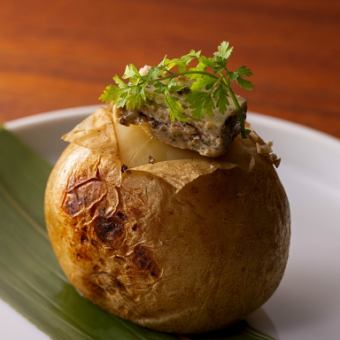 じゃがいも炭火焼　アンチョビバター 