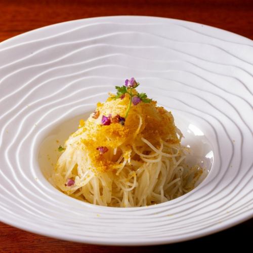 じゃがいものカッペリーニ　からすみかけ