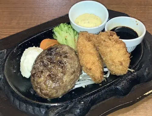 炭烤橢圓形漢堡牛排（125克）和大炸牡蠣（2個）