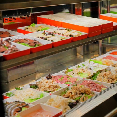 四川そのままのスタイルを！ビュッフェスタイルで♪