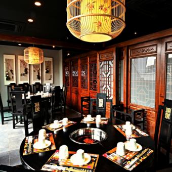 個室2室をつなげることも可能！最大16名様までの中規模なご宴会にぴったり♪