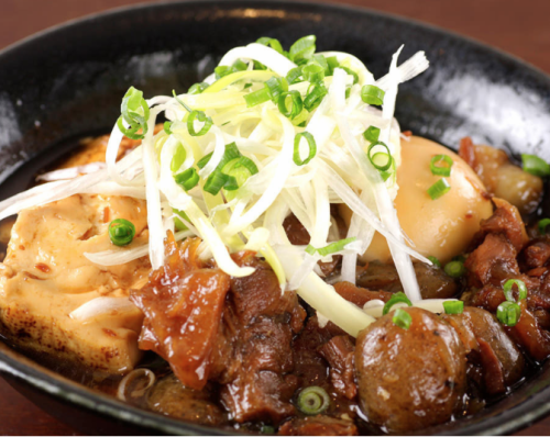 黒毛和牛のすじ肉と吟醸豆腐の煮込み