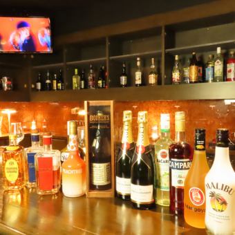 飲み放題90分(カラオケ料金込)　男性3500円、女性3000円(税込)