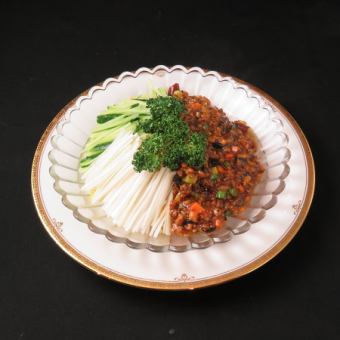 ジャージャー麺 / 海鮮拉麺 / チャーシュー麺 / 冷やし中華