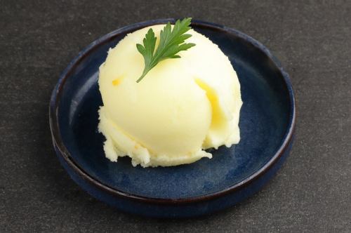 Yuzu ice cream