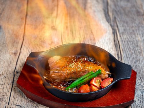 Our store's popular product! A must-have for posting on social media♪ [Burning Special Beef Steak]
