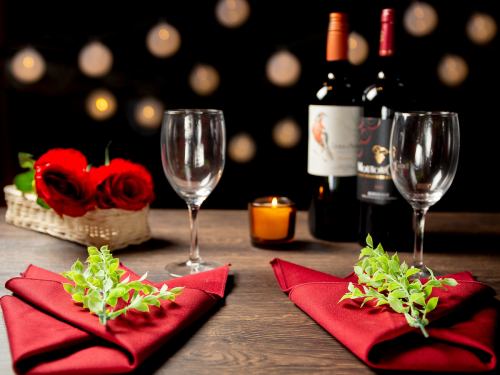 约会包间 ◆ 请在安静私密的空间享用我们的特色菜肴。你为什么不度过一个特别的时间呢？生日和纪念日♪