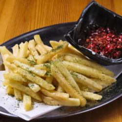 French fries with spicy dipping sauce