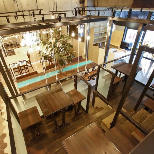 2階テーブル×4席