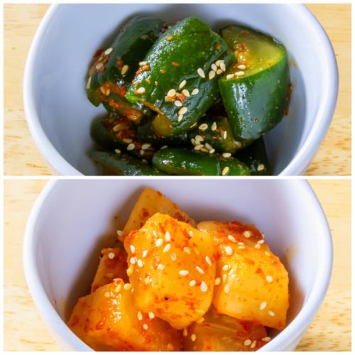 Oi Kimchi (黃瓜) Kakuteki (蘿蔔)