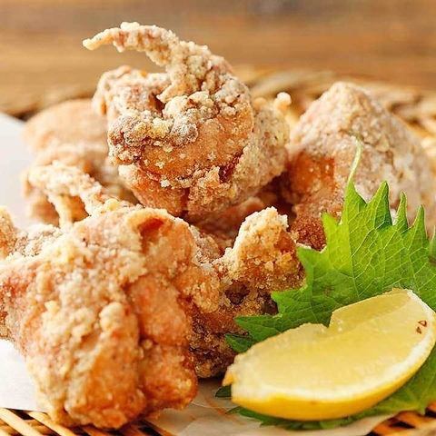 The signature menu is "A set meal"! A collaboration of fried chicken and fried horse mackerel!