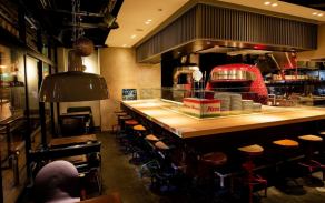 Counter seats with a great atmosphere! 1-2 people can be accommodated! You can use it alone, on a date, or with friends!