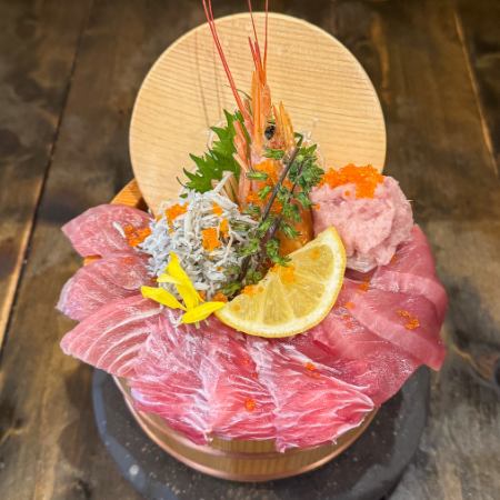天然ミナミマグロ３種の極み海鮮丼