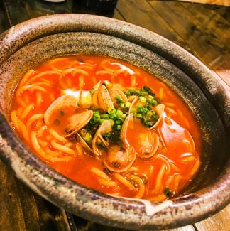 アサリと海鮮出汁の辛麺