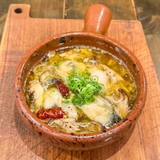 牡蠣と舞茸のアヒージョ