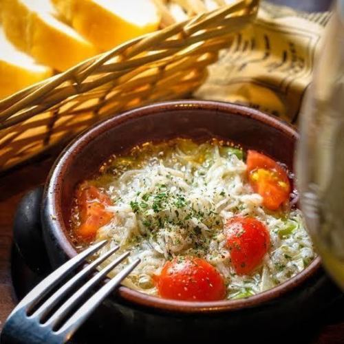 釜揚げシラスのアヒージョ